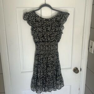 Francesca’s Black Floral Dress Small